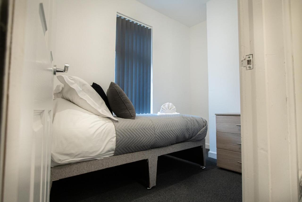 Corpa Heights Apartment นิวพอร์ต ภายนอก รูปภาพ